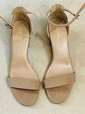 Merona Nude/Tan Ankle-Strap Block Heel Sandals